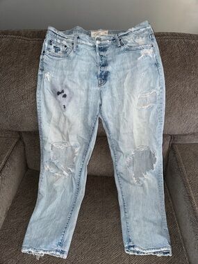 Flawed MOTHER Light Wash Distressed Women’s Jeans - Classic Casual Fit